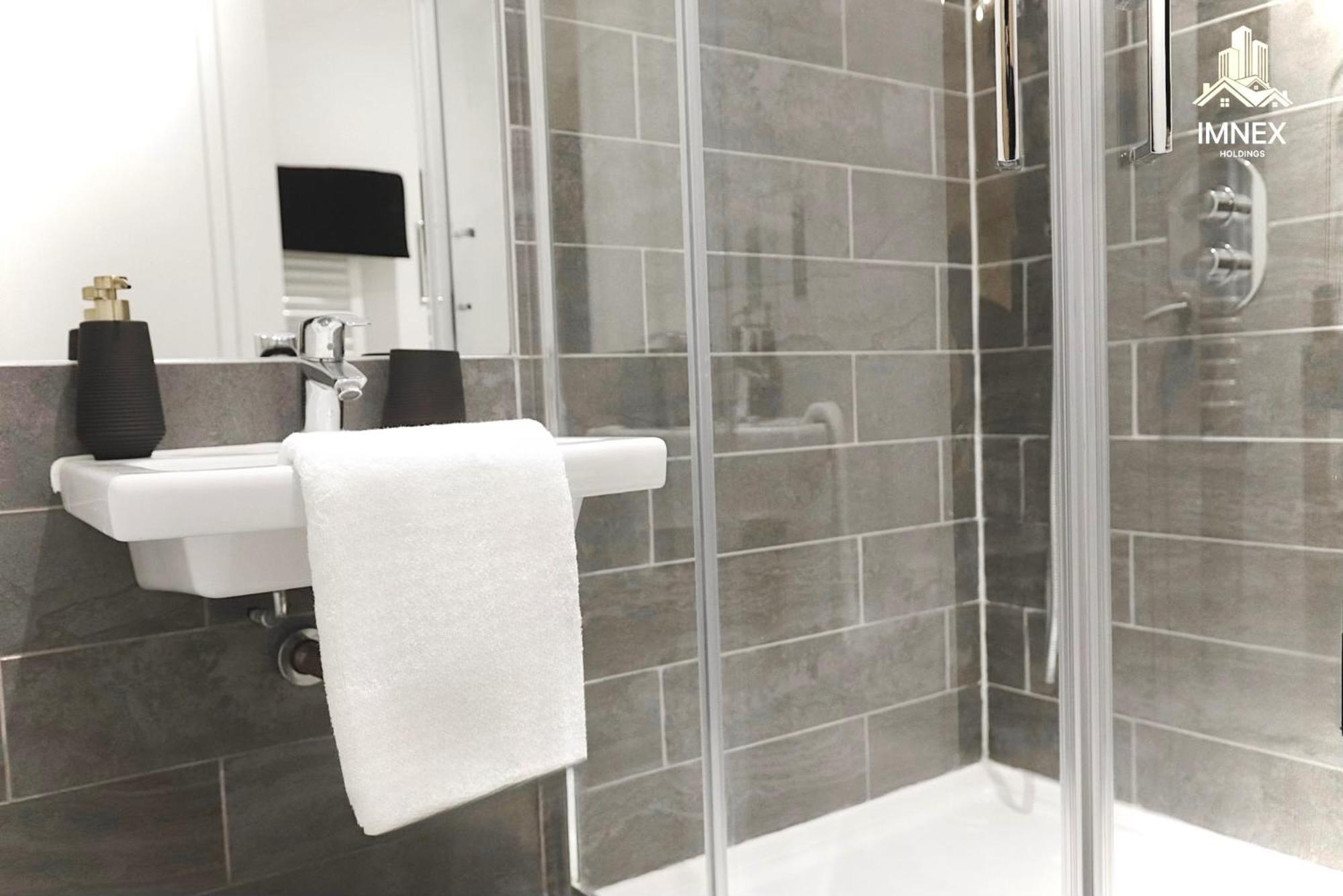 2Br Luxury Flat Belfast City Centre , Free Snacks & Free Netflix 외부 사진